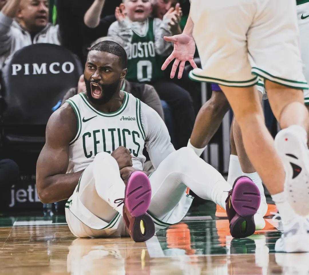 NBA战报：凯尔特人103-105惜败爵士，布朗36分难救主，乔治31分率队终结连败