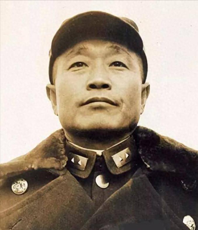 1959年杜聿明被特赦，老蒋得知大惊道：快让他老婆从美国回来！