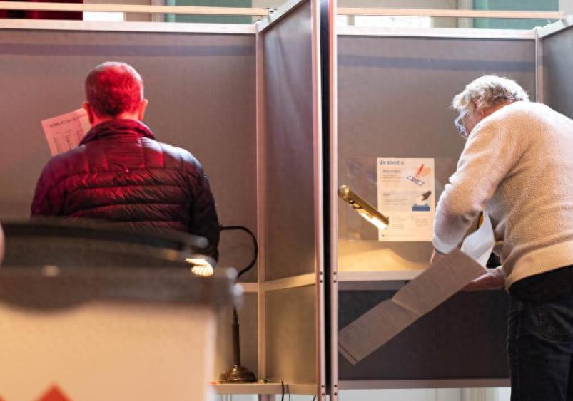 万万没想到，荷兰大选结果出炉后，维尔德斯竟输给了极具争议的他