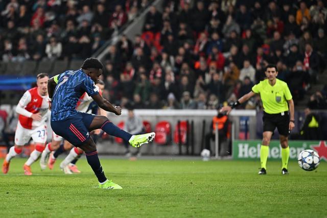 萨卡创纪录：欧冠改制后阿森纳首位连续4场客场进球者