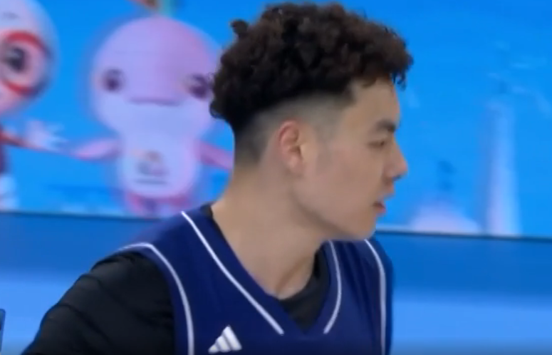 全运会男篮：上海84-77险胜河南 李添荣29分李弘权24+16