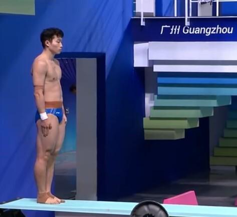 全运会跳水男子1米板：王宗源强势夺冠，郑九源摘铜