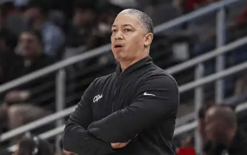 泰伦卢用人遭质疑！快船惜败热火，战术混乱成输球主因