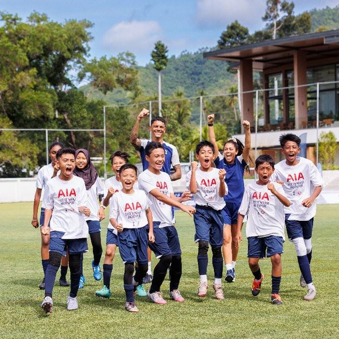 热刺与AIA续约新动态：下赛季转战训练服赞助