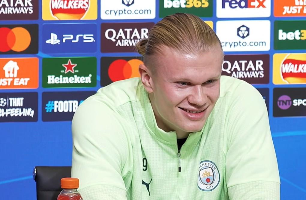 哈兰德专访：专注当下比赛，更爱在对方禁区破门