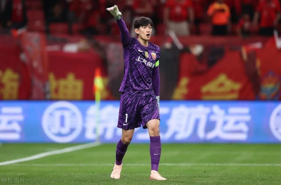 颜骏凌里程悲夜：亚冠出击失误送空门，6年零封魔咒难破