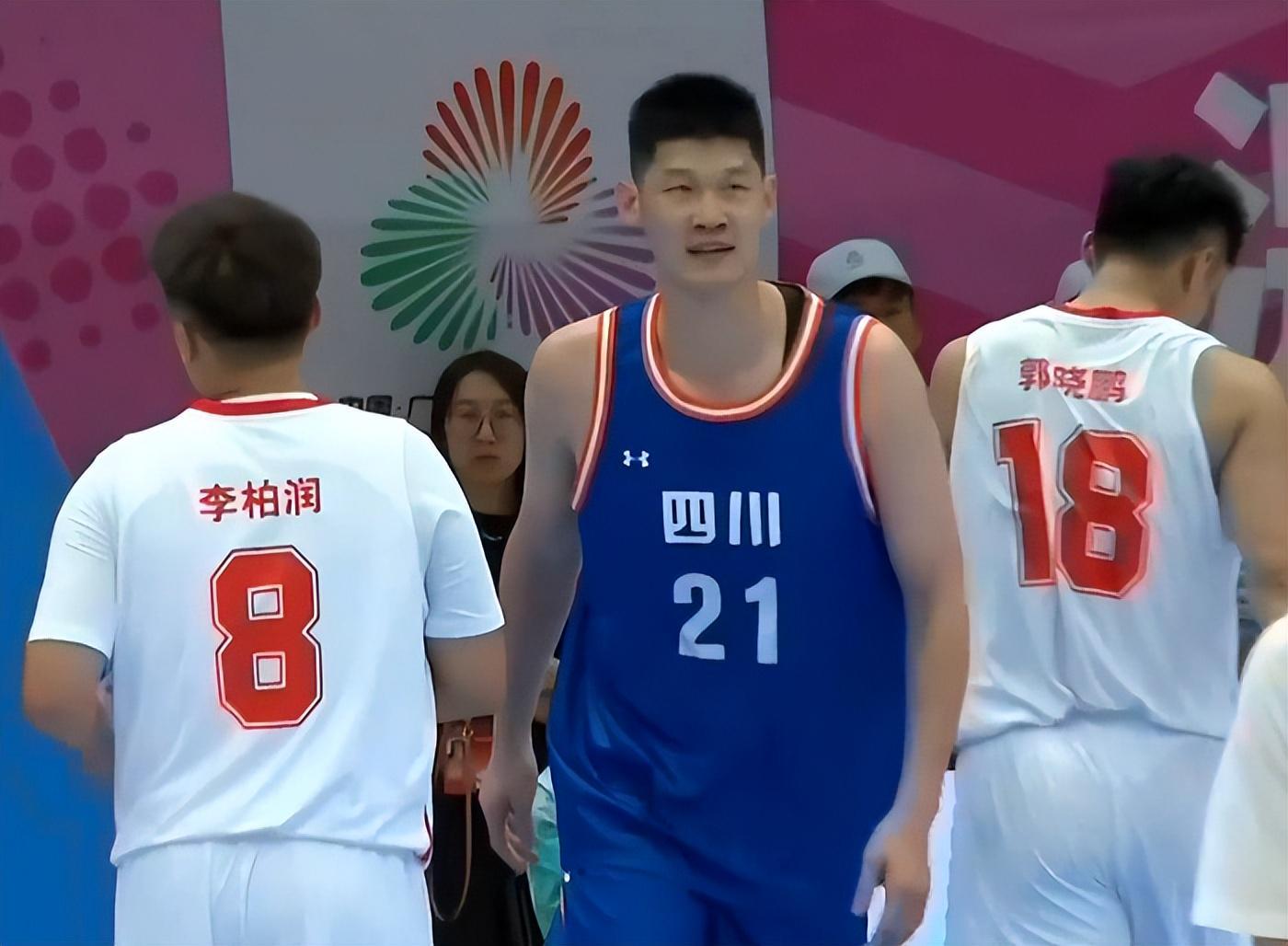 全运男篮：四川124-61大胜湖北，双塔统治力惊人，赵岩昊状态回升成亮点