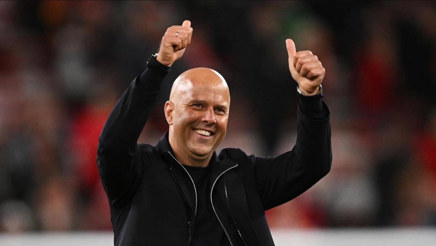 斯洛特荣膺2025英格兰西北足球奖年度最佳教练