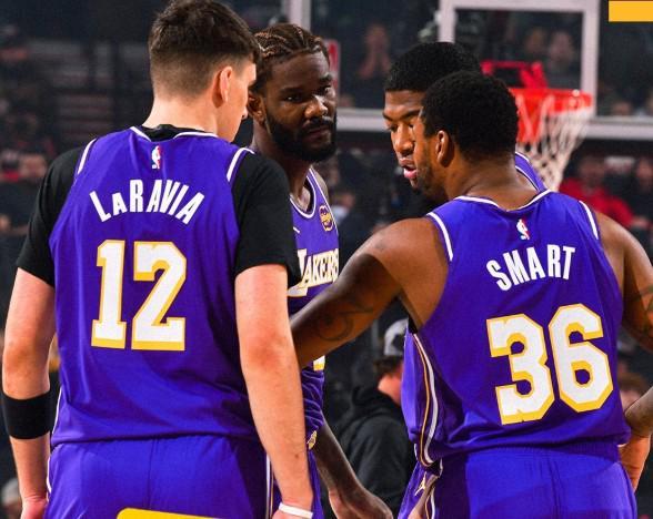 NBA常规赛：艾顿29分10板3帽，八村垒28分助湖人四连胜