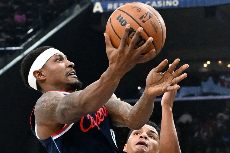 快船战术存疑：为何不给比尔更多出手机会？