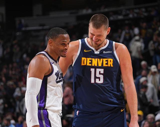 NBA激战：掘金130-124胜国王，13人得分上双创佳绩