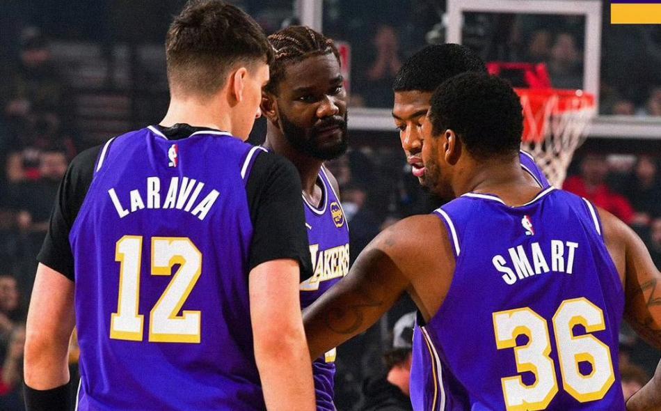 杨瀚森连续两场DNP！湖人奇兵尼克史密斯发威，开拓者主场失利