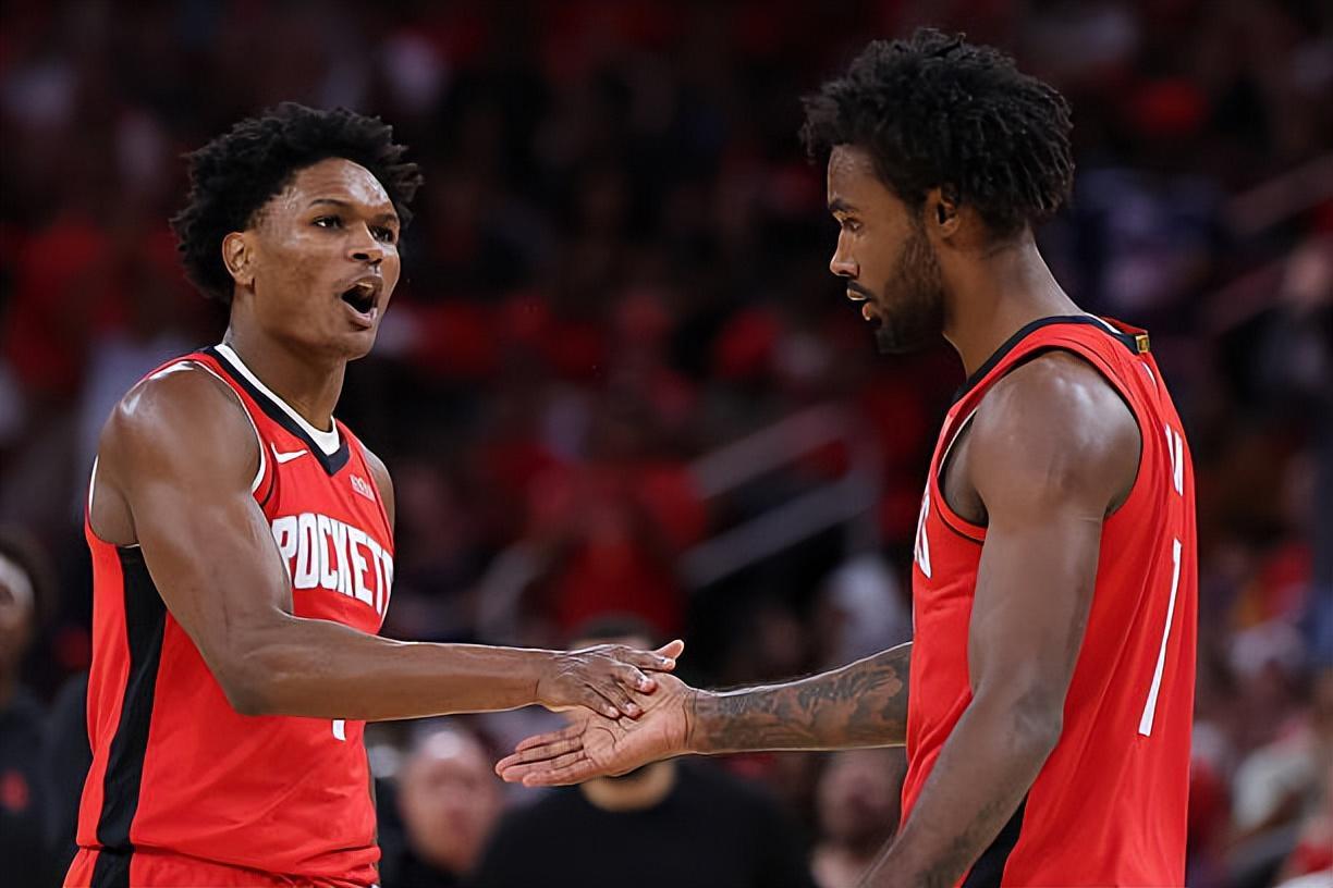 火箭锋线新星塔里-伊森：三分能力飙升成球队最稳外线射手？