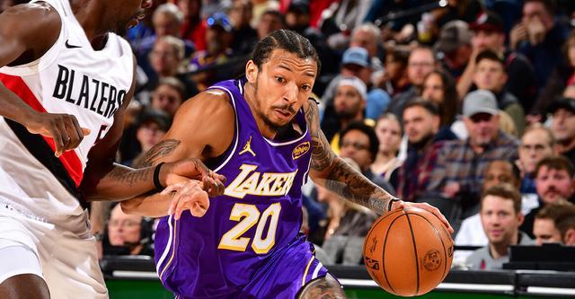 雷迪克盛赞：小史密斯下半场统治级表现引领湖人四连胜