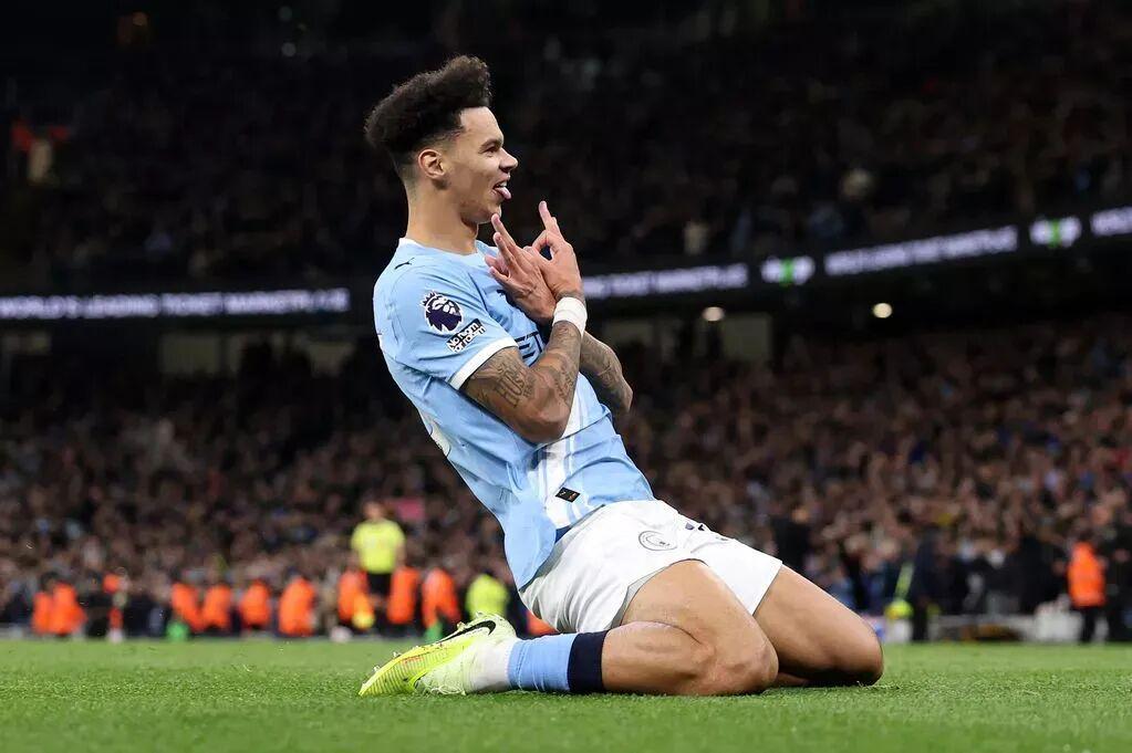 瓜迪奥拉改造20岁新星！1米93边后卫或成英格兰主力