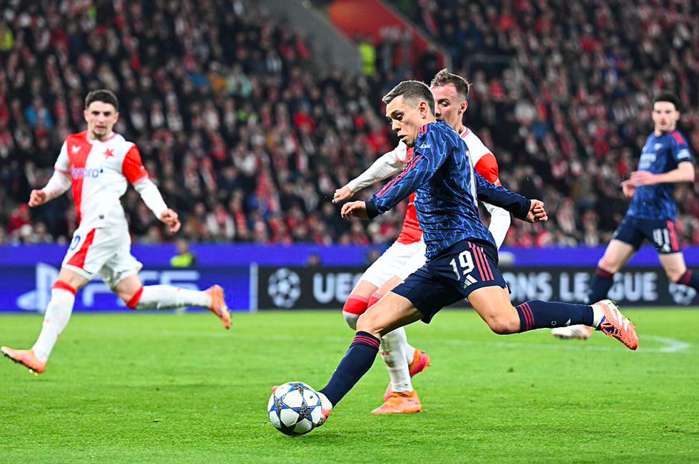 加布里埃尔开场射门