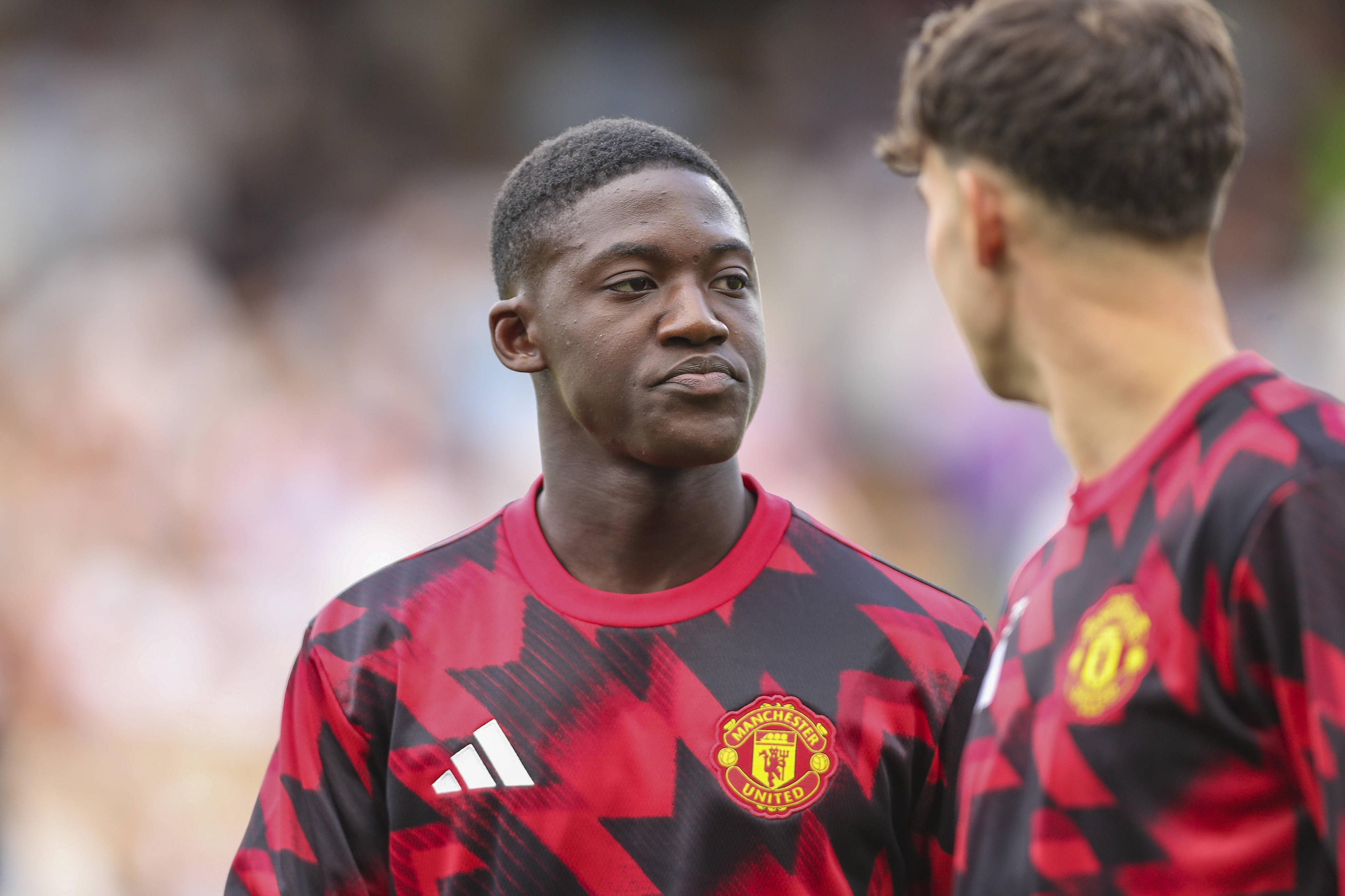 孔蒂再挖曼联新星！德布劳内、小麦联名推荐，梅努转会引关注