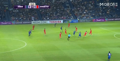 亚冠颜骏凌失误致败，中超领头羊不敌泰超劲旅引深思