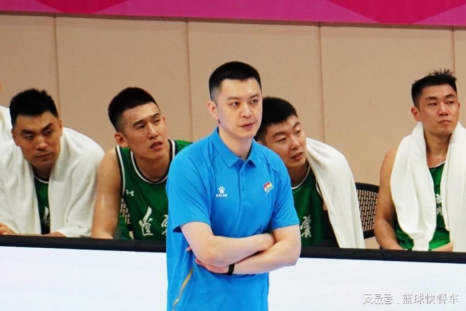 2025男篮全运首日：三大惨案诞生！辽篮50分大胜，四川63分狂屠湖北