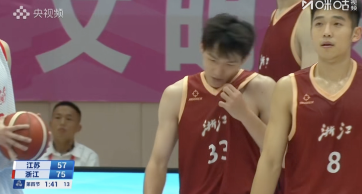 全运会男篮比赛现场