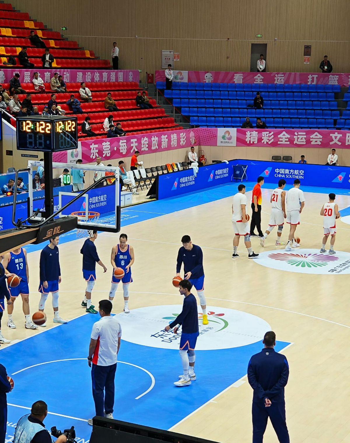 全运会男篮：四川狂胜湖北63分，周琦24+18率队冲击冠军