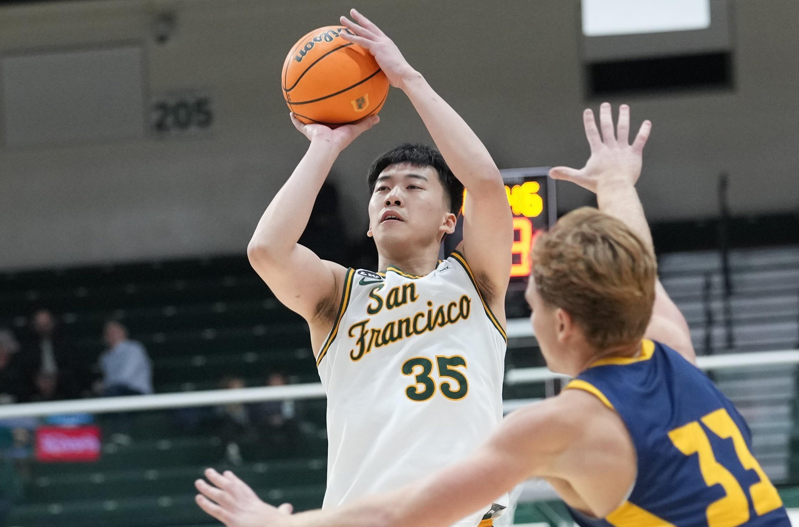 20岁新星轰9分4板！中国男篮留洋双星助旧金山大学开门红