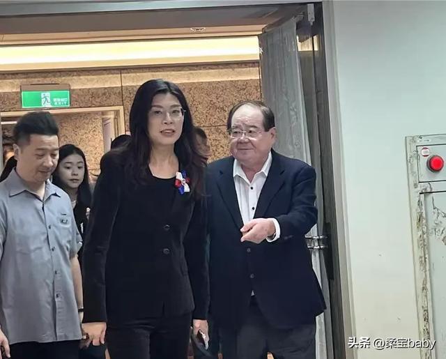 蒋万安再次亮明立场，坚持反对两岸统一，郑丽文也让中国人寒心了