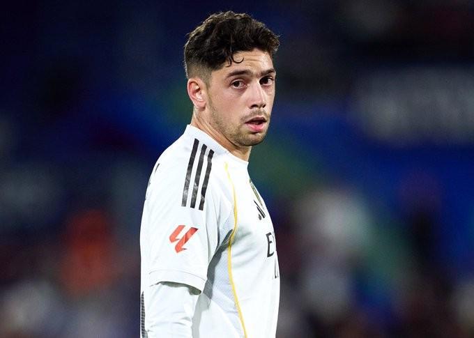 每体：巴尔韦德肌肉不适周三将接受检查，皇马右后卫捉襟见肘