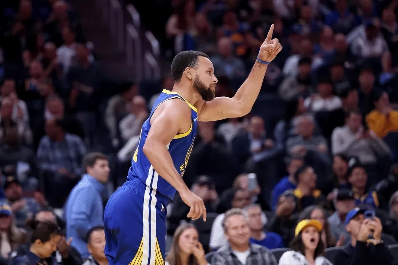 库里状态低迷原因曝光：感冒加重，勇士双核或缺席背靠背