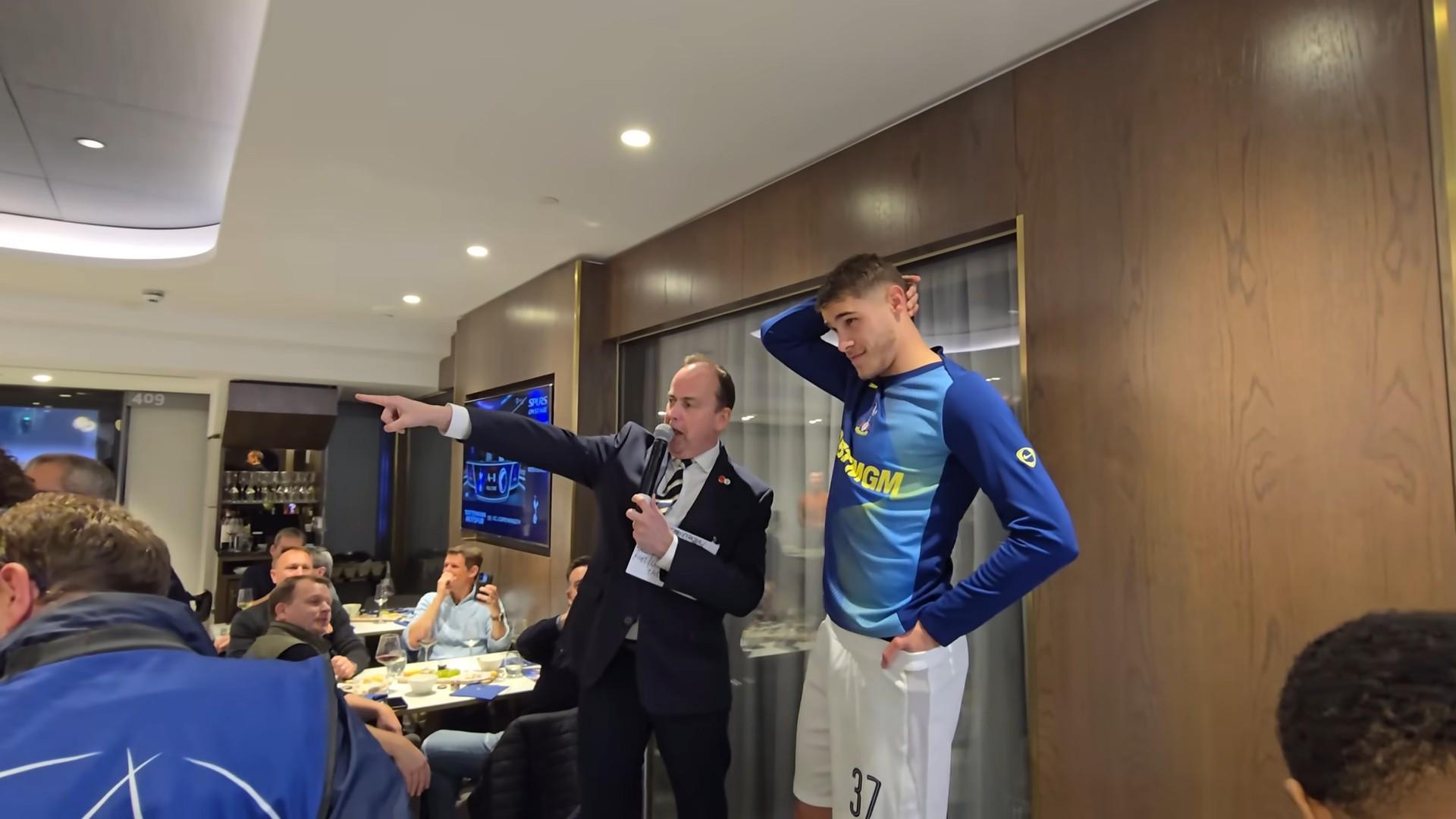 范德芬专访：赛季初目标五球已达成，与罗梅罗情同兄弟