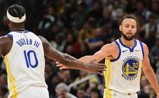 勇士新老交替显锋芒：库里领衔，年轻力量崛起