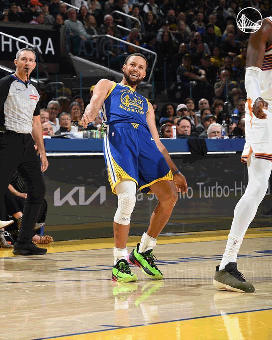 库里23投9中砍28分 勇士主场力克太阳终结连败