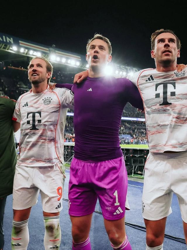 诺伊尔当选对阵巴黎全场最佳，社媒庆祝：团队的力量