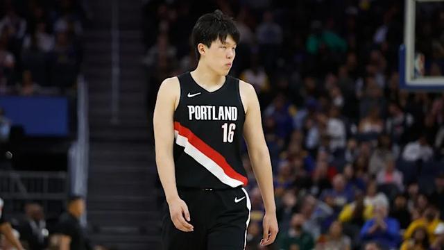 开拓者官方：杨瀚森再下放G联赛混音队 训练后即刻召回