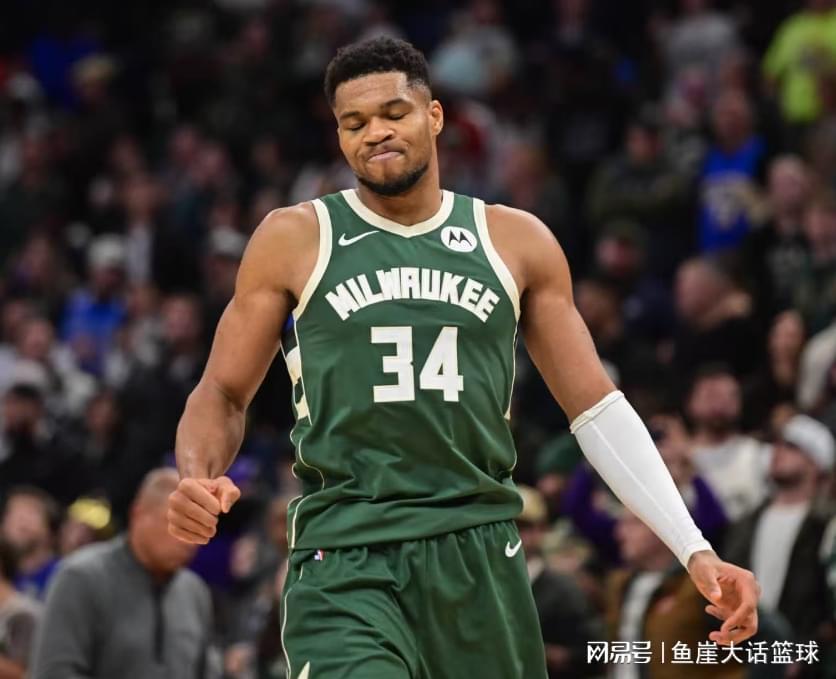 雄鹿128-100惨败猛龙！字母哥22+8难救主，里弗斯怒斥裁判