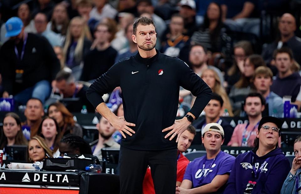 开拓者主帅盛赞湖人新星：后场小将表现逆天，防守完全失效