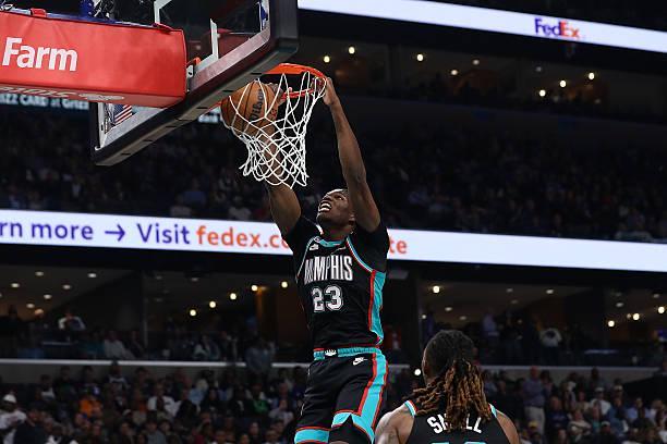 雅虎记者：灰熊应交易莫兰特，侧翼新秀考沃德潜力凸显