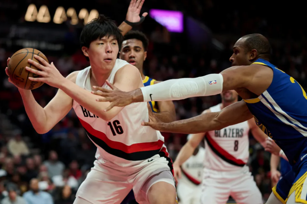 杨瀚森再被下放发展联盟？翻译刘禹铖未进教练组真相揭秘