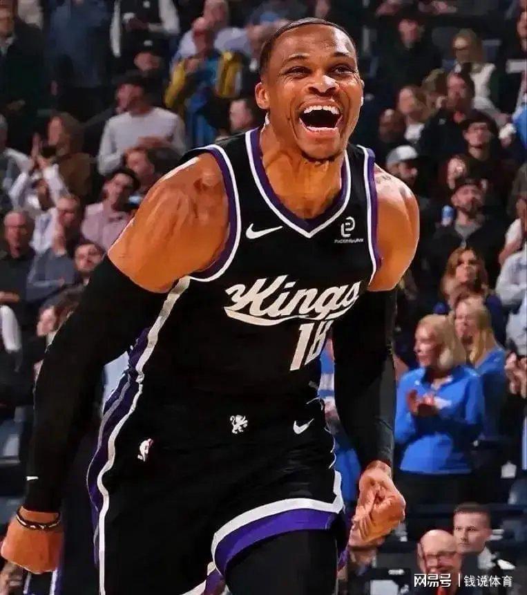 威少国王队逆袭：从替补到首发，数据对比见证巨星转型