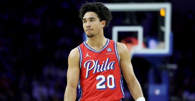 76人官宣：麦凯恩今日复出，迎战公牛赛季首秀