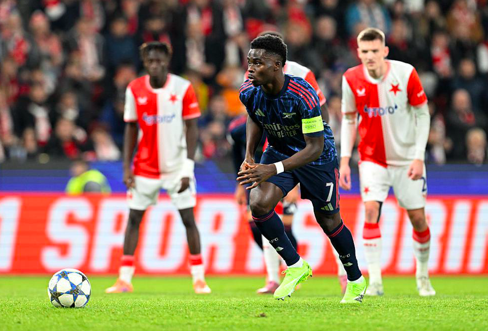 欧冠悲喜夜：阿森纳十连胜，利物浦力克皇马，巴黎不敌拜仁