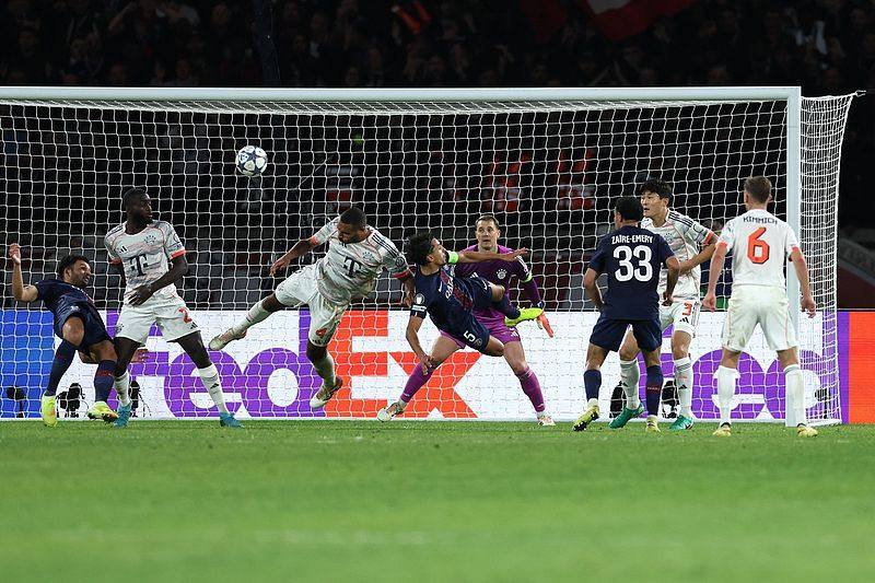 欧冠巅峰战：拜仁2-1客胜巴黎 迪亚斯双响建功