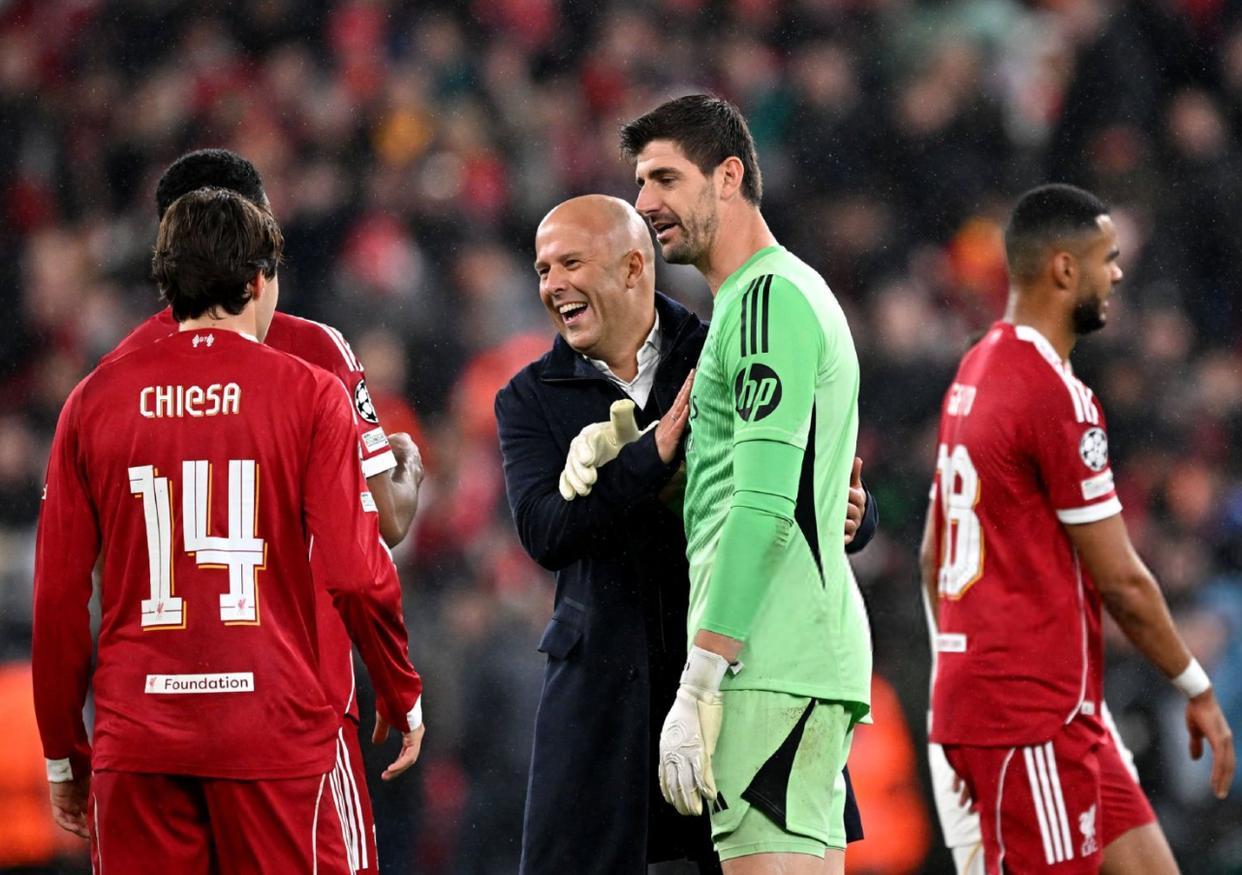 欧冠激战夜：拜仁16连胜创纪录，利物浦爆冷胜皇马，尤文难求一胜