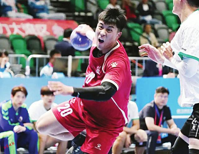 第十五届全运会：山西男子手球队两连胜强势开局