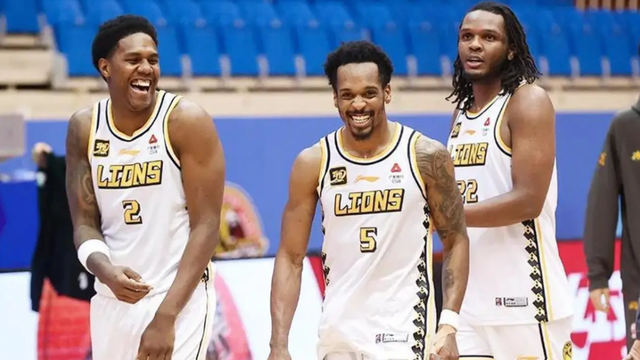 CBA转会动态：浙江广厦官宣外援回归，威金顿加盟广州男篮