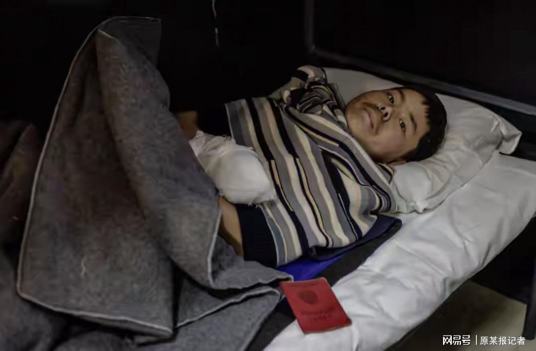 乌克兰战场上的朝鲜战俘：两名士兵选择投奔韩国开启新生活