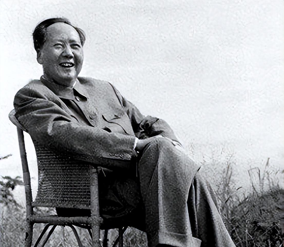 1962年宴会：毛主席问溥仪传国玉玺下落，溥仪回应引关注