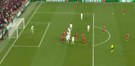 麦卡利斯特头球破门瞬间