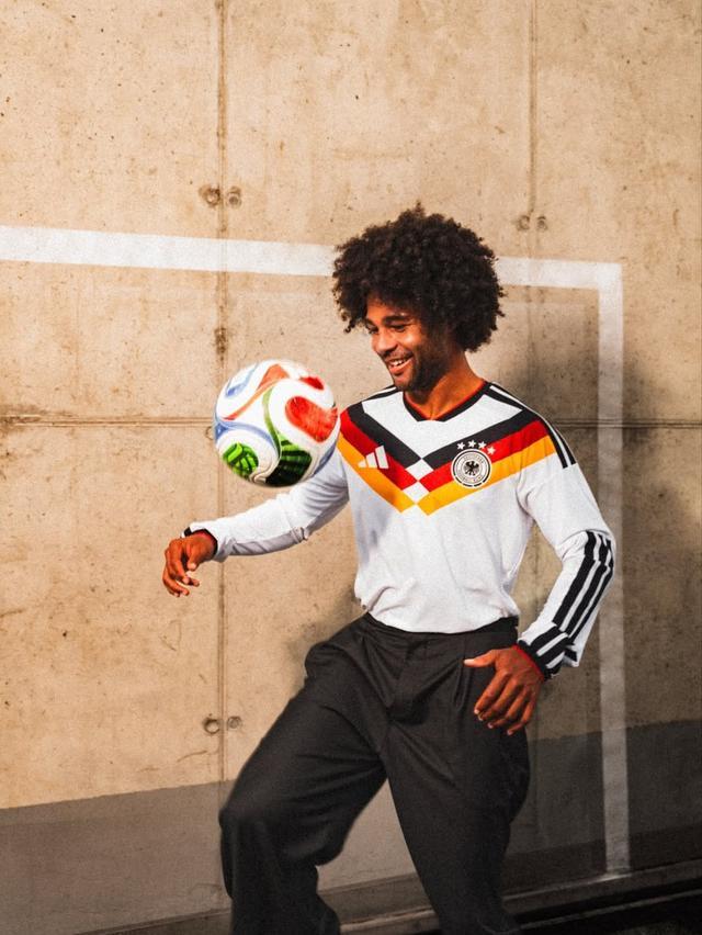 德国队2026世界杯球衣：三色条纹传承冠军荣耀