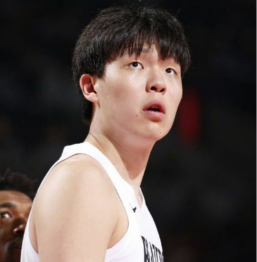 杨瀚森迎战雷霆三大看点：能否打破DNP魔咒 首秀三分引期待